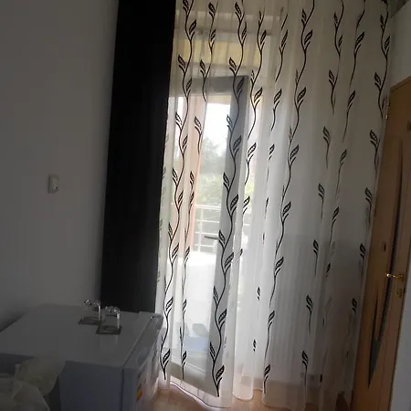 Vila Rapsodiei Guest house *