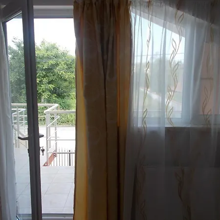 Guest house Vila Rapsodiei
